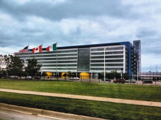 Технический центр «Дженерал-Моторс»,  административное здание