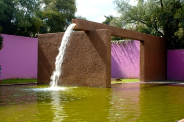 «Родник влюбленных» (Fountain  of the Lovers), 1964